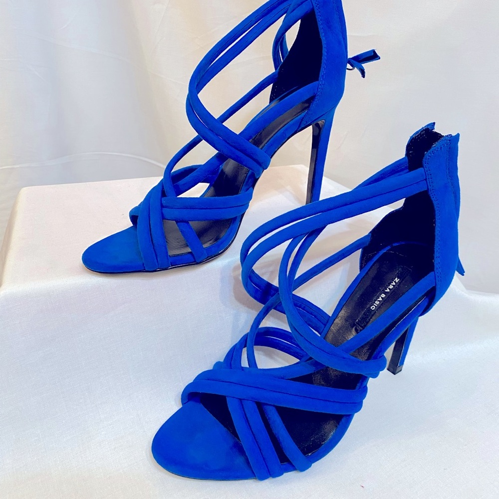Stylish Blue Suede Heel